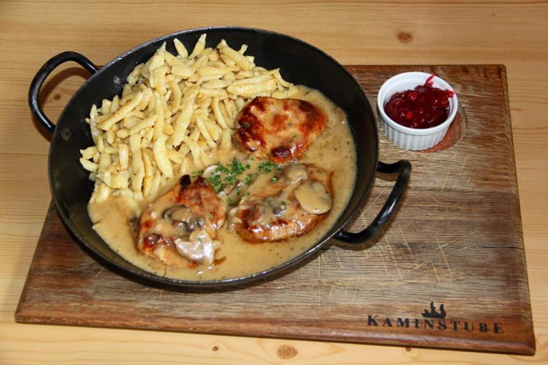 Hotel Garni - Restaurant Kaminstube St. Anton am Arlberg Exterior foto